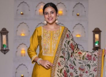 Why Ethnic wear is a Closet Staple for Every Indian woman